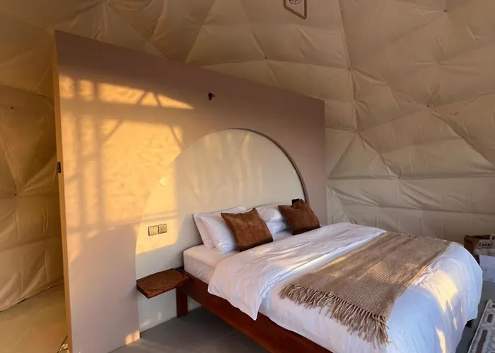 Sunset Domes Private Camp