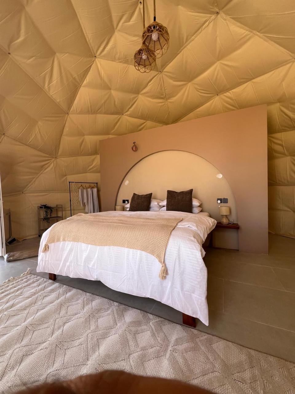 Sunset Domes Private Camp *